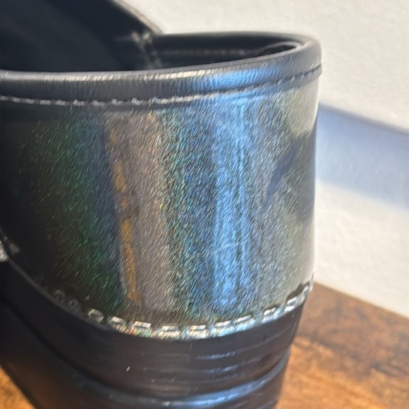 Dansko Olive Green Iridescent Glitter Patent Leather Clog Size 41 - Picture 5 of 13